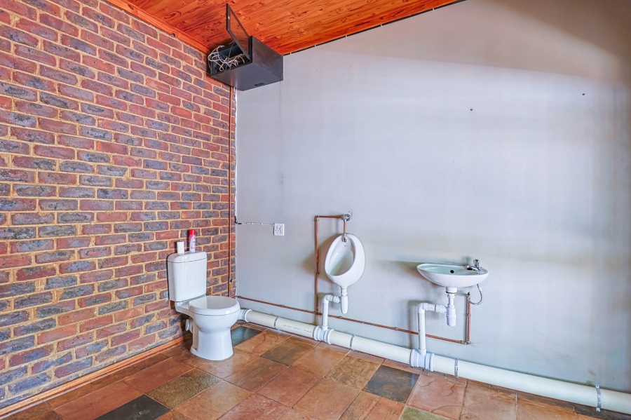 7 Bedroom Property for Sale in Waterkloof A H North West